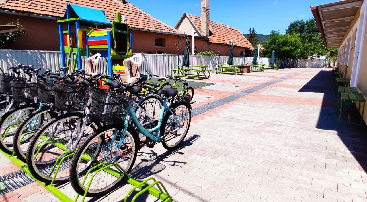 Gyepszel Panzio Tokaj Bed & Breakfast ภายนอก รูปภาพ